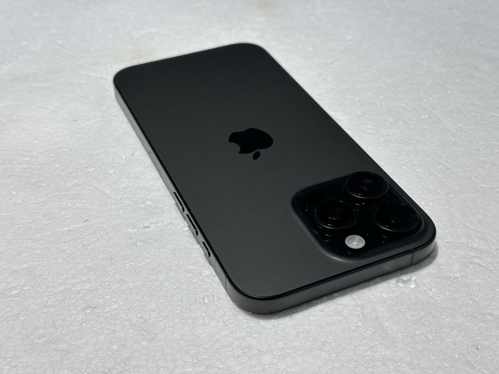iPhone 16 PRO MAX 256Gb Black titanium Neveroocked 100% bateria 59cic