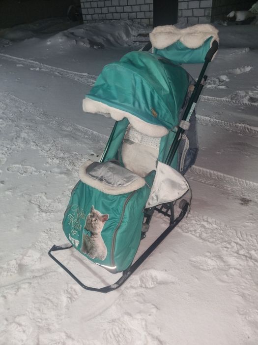 Продам санки утепленные.