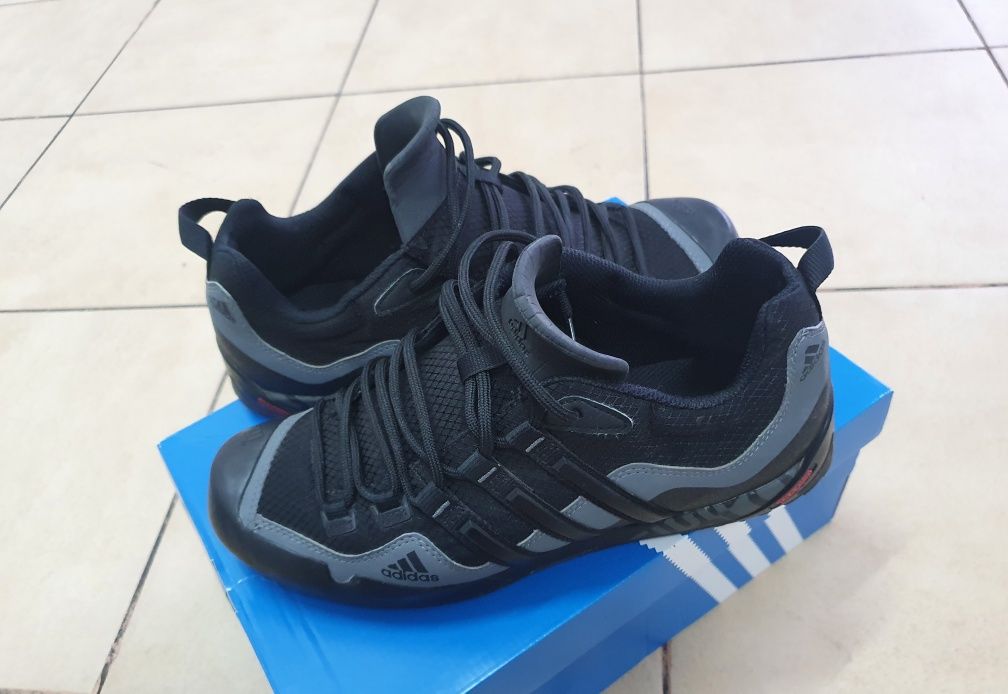 Adidasi Adidas Originali