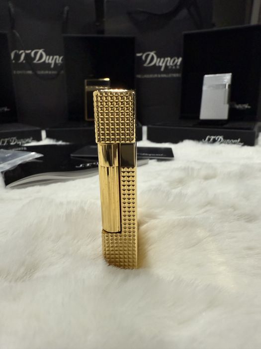 Bricheta Dupont Ligne 2 gold de inalta calitate,poze reale-full box