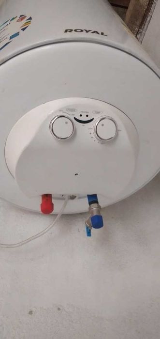 Роял водонагреватель 80 литровый б/у