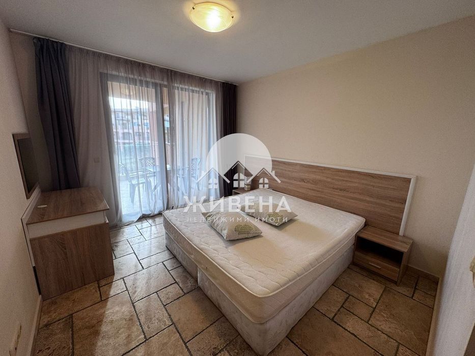 Продава обзаведен 3-стаен апартамент, с.Топола