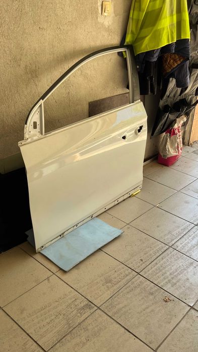 Лява врата шофьорска за Hyundai IONIQ-Хюндай айоник йоник