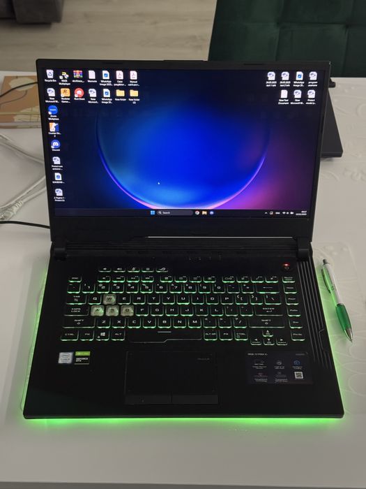 Laptop Lenovo Asus Rog Strix G