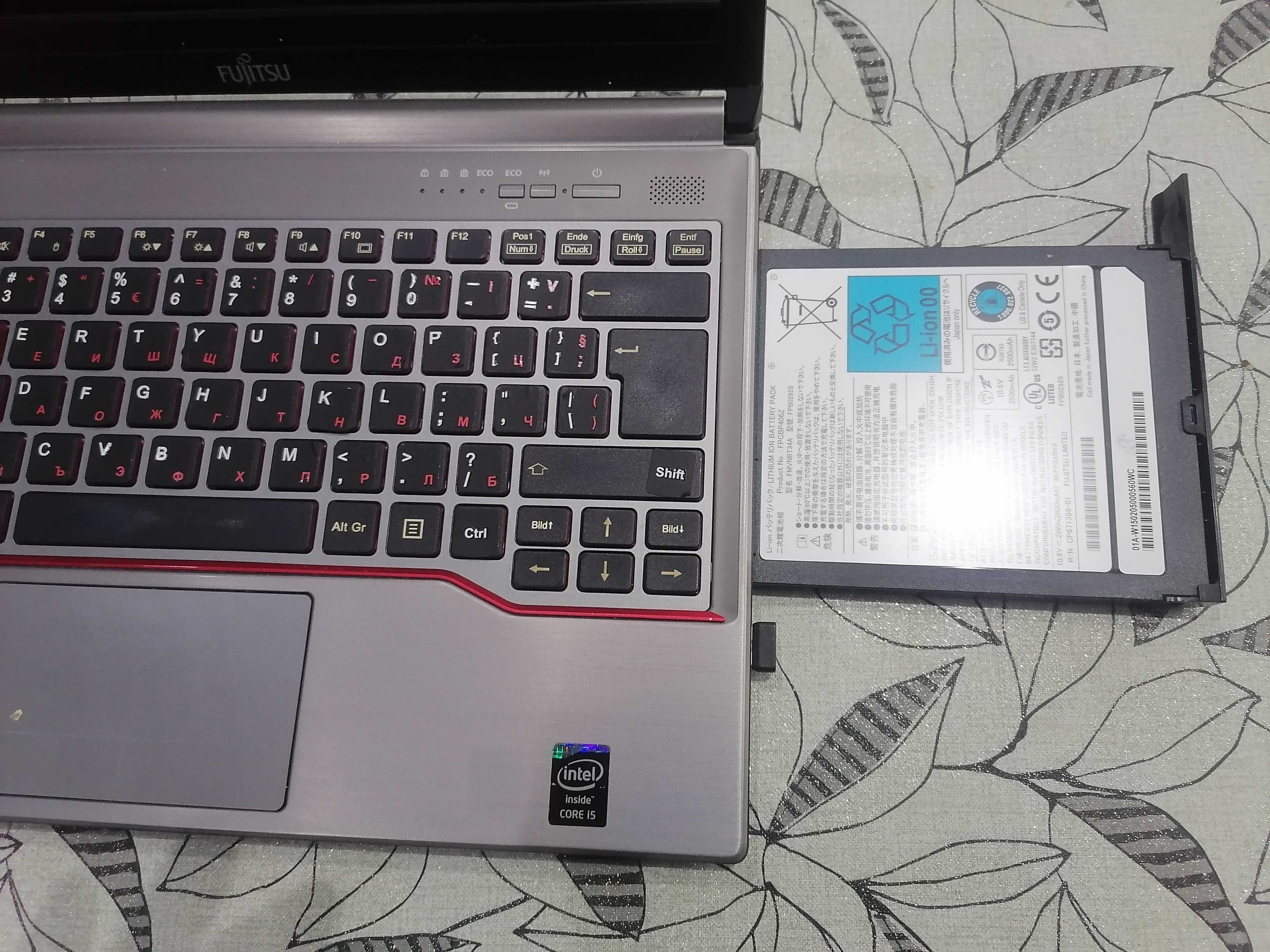 FUJITSU LIFEBOOK   14 "   E734     Intel Core I5