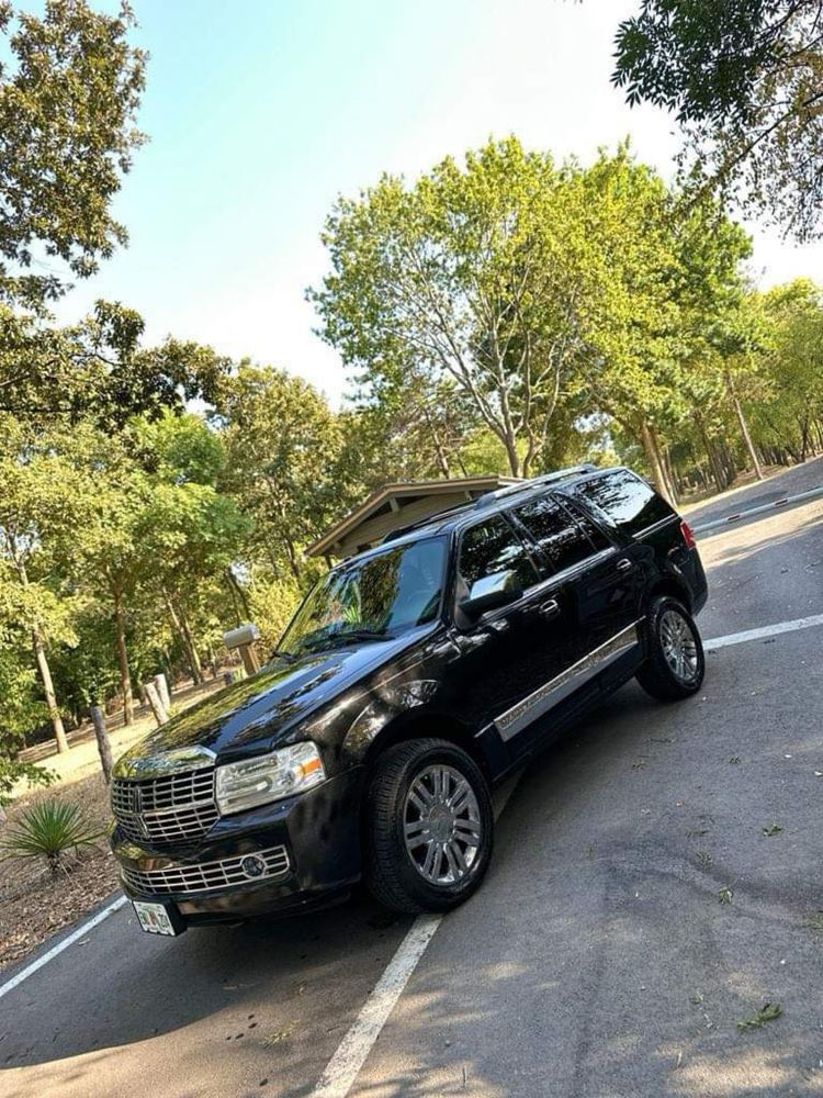 Lincoln Navigator