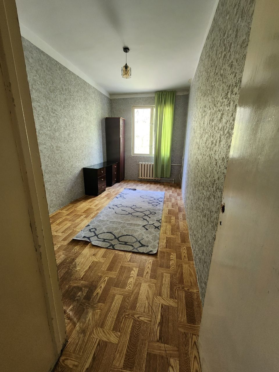 Продаются 3х комнатная квартира Чиланзар 3 Парк Гафур гулям