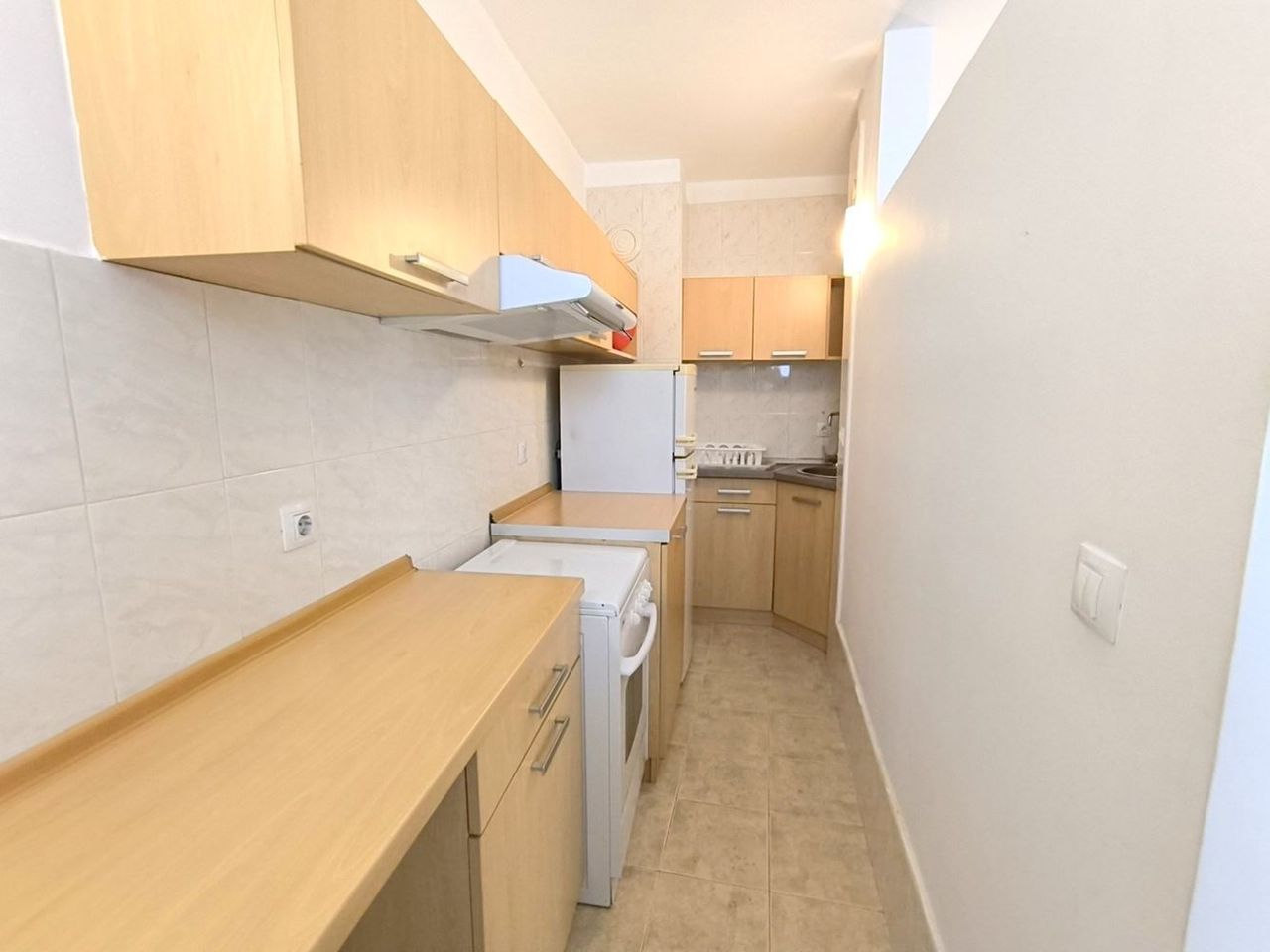 Дава се под наем Тристаен апартамент в София, Лозенец - 85 кв.м за 750 € - Снимка #3