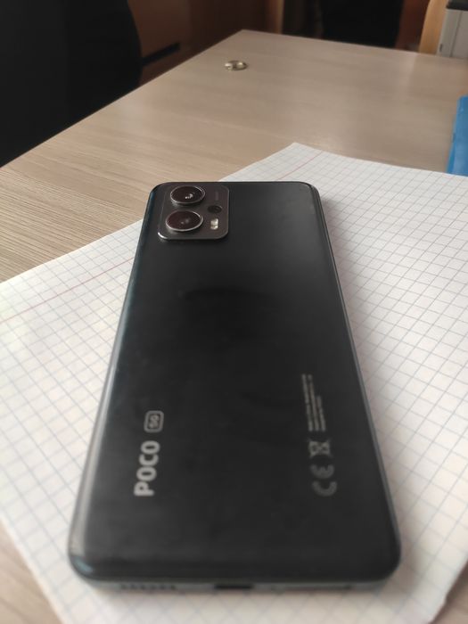 Poco X4 GT (256 8+4) антуту берёт 1кк