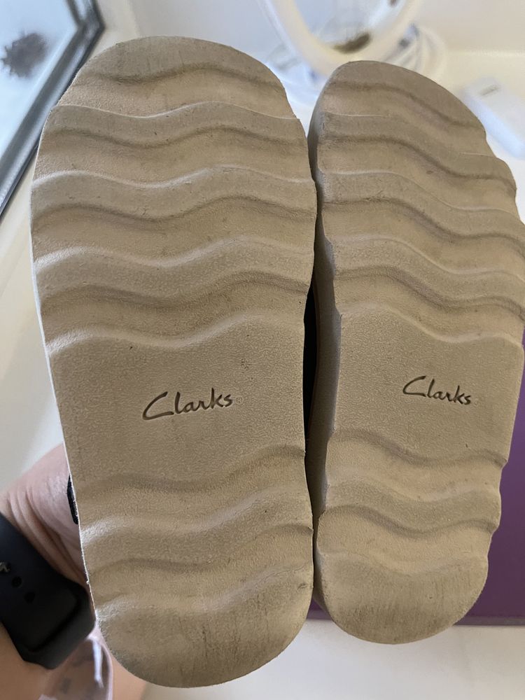Модные детские туфельки синего цвета Clarks