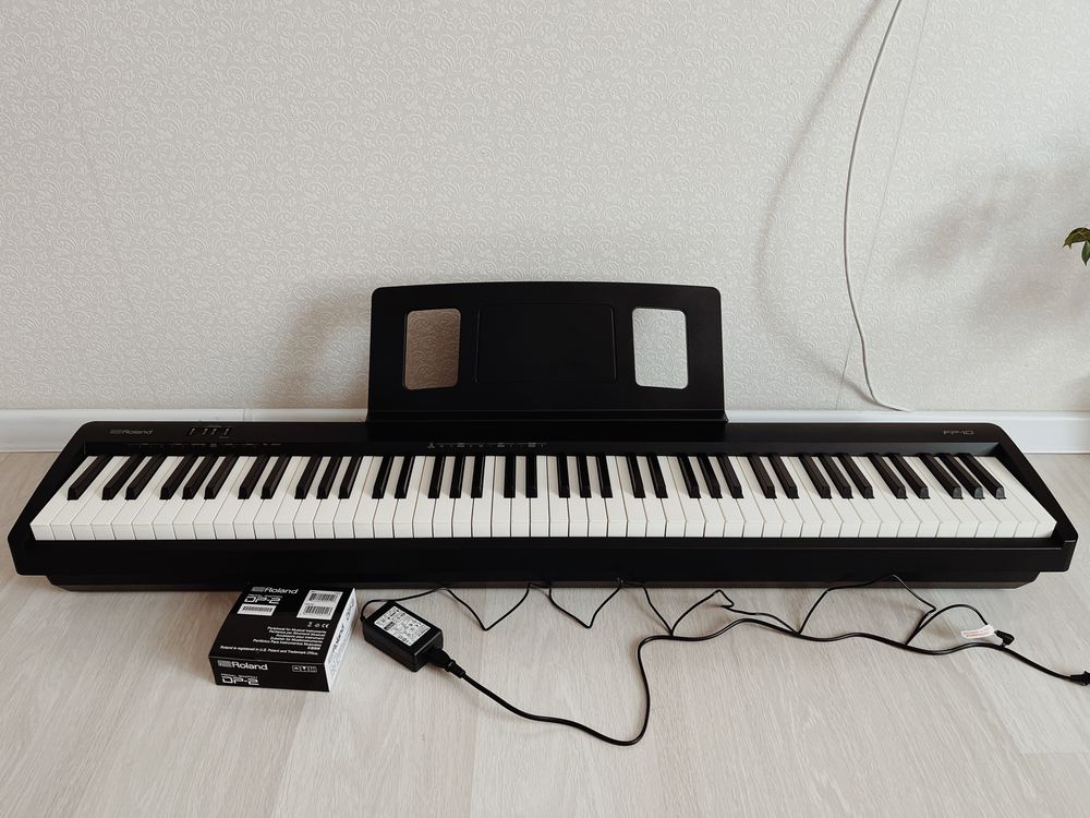 Roland FP-10 Black