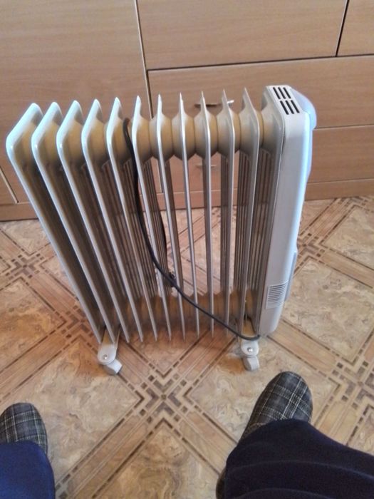 Продавам маслен Радиатор Теси
