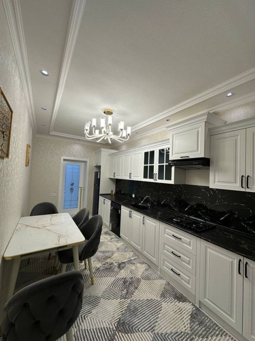 Продаётся 4 х комнатная квартира