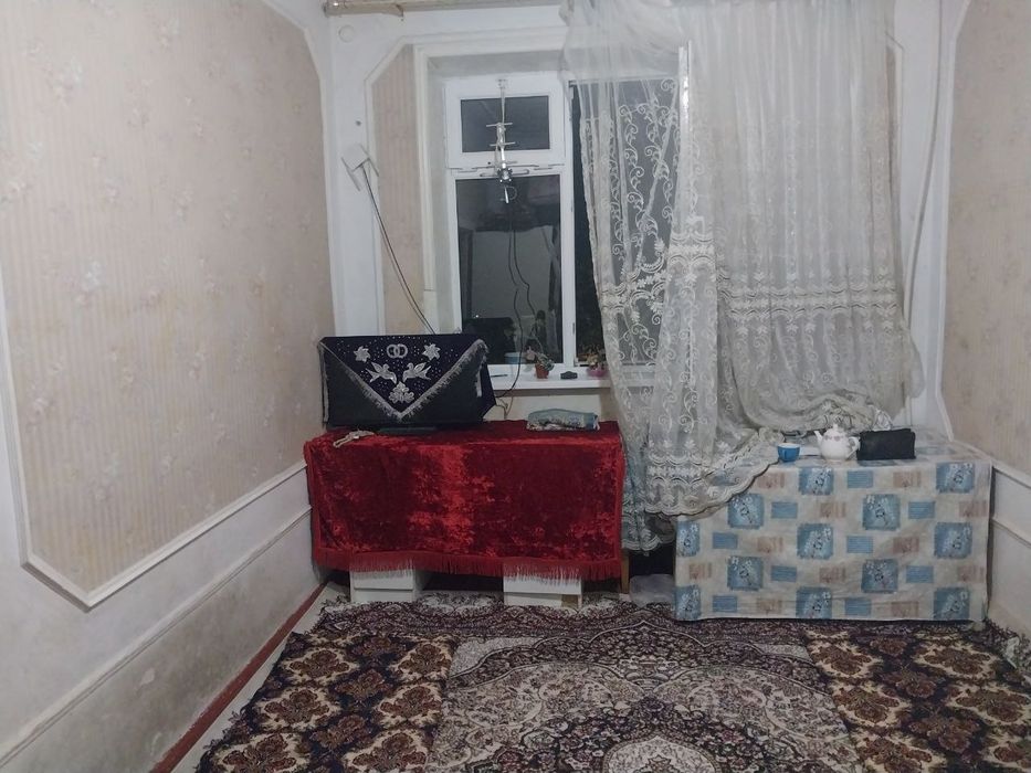 Продажа Чилонзар Домбробад .1/2/2эт.дом.ср.сост.кирпич.42000&у.е.