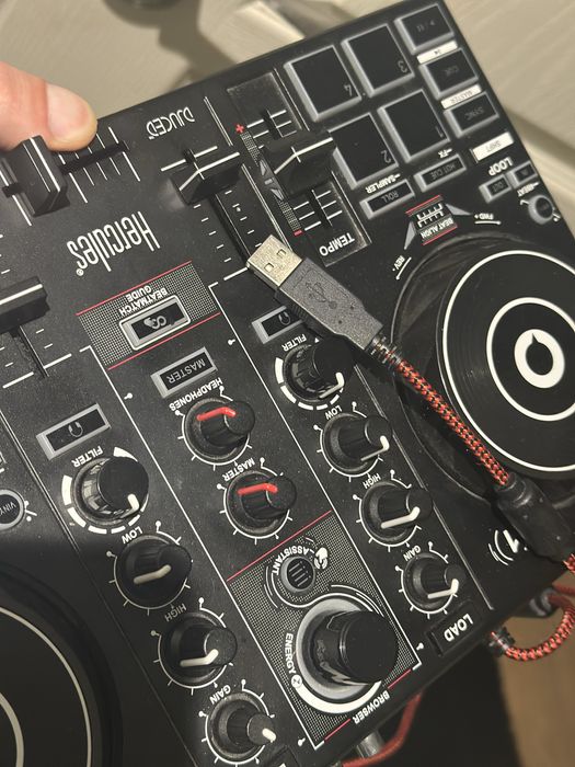 Dj Конзола Hercules ( Пулт, Контролер )