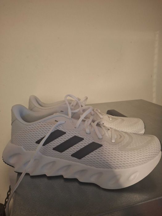 Нови маратонки Adidas 44