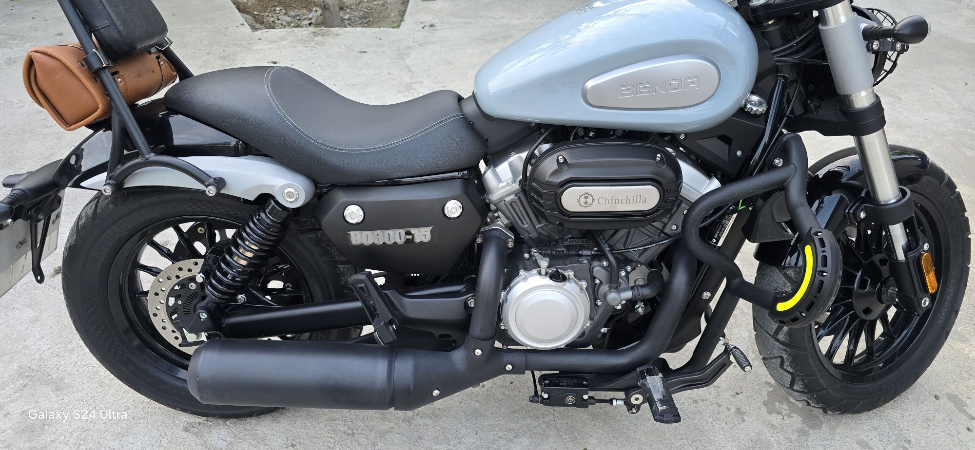 Moто крюзор BENDA 300