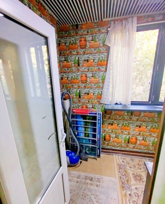 Срочно продается 1в2/3/5 королевский этаж