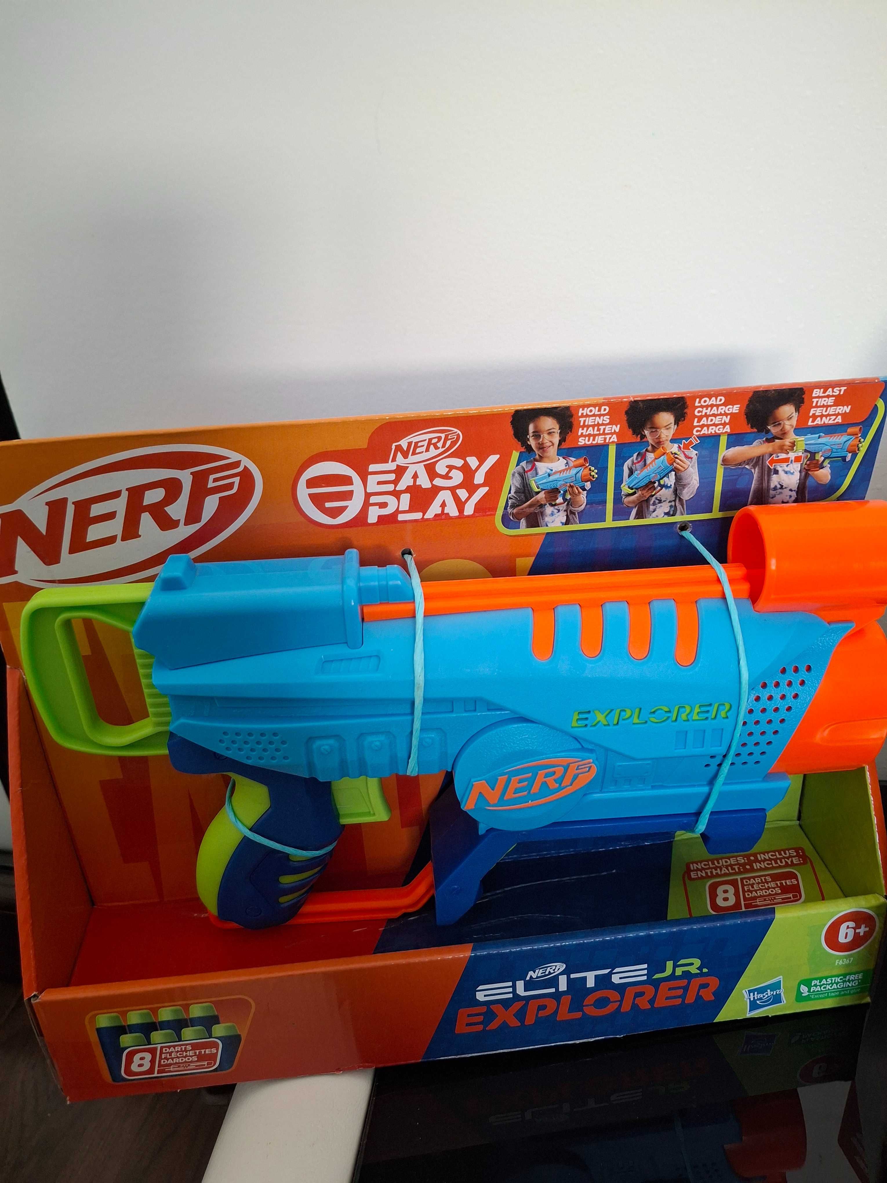 Vand lot  jucarii cu arma Nerf Elite si dinozaur interactiv