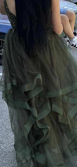 официална рокля във отлични състояние ,размер М