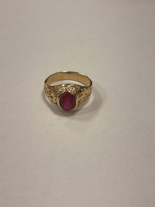 Златен пръстен 14к Българска Ръчна Изработка! 850лв