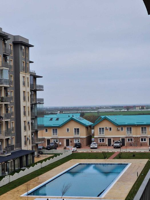 Inchiriez studio Cosmopolis + parcare