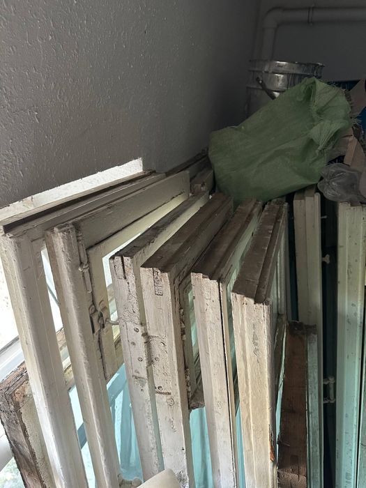 Ром ва ойна /
оконная рама оконная рама стекло
оконная рама стекло
око