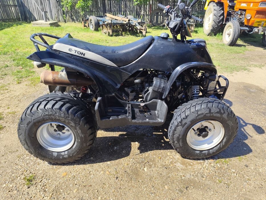 Se vinde ATV E ton Yukon ,150 cc