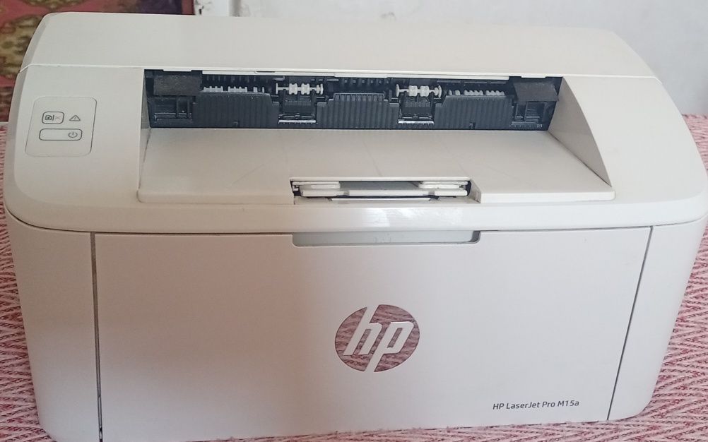 Продаётся принтер HP LaserJet Pro M1 5a