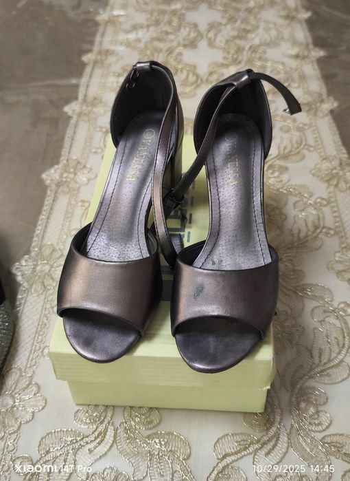 Женские туфли,  босаножки,  балетки