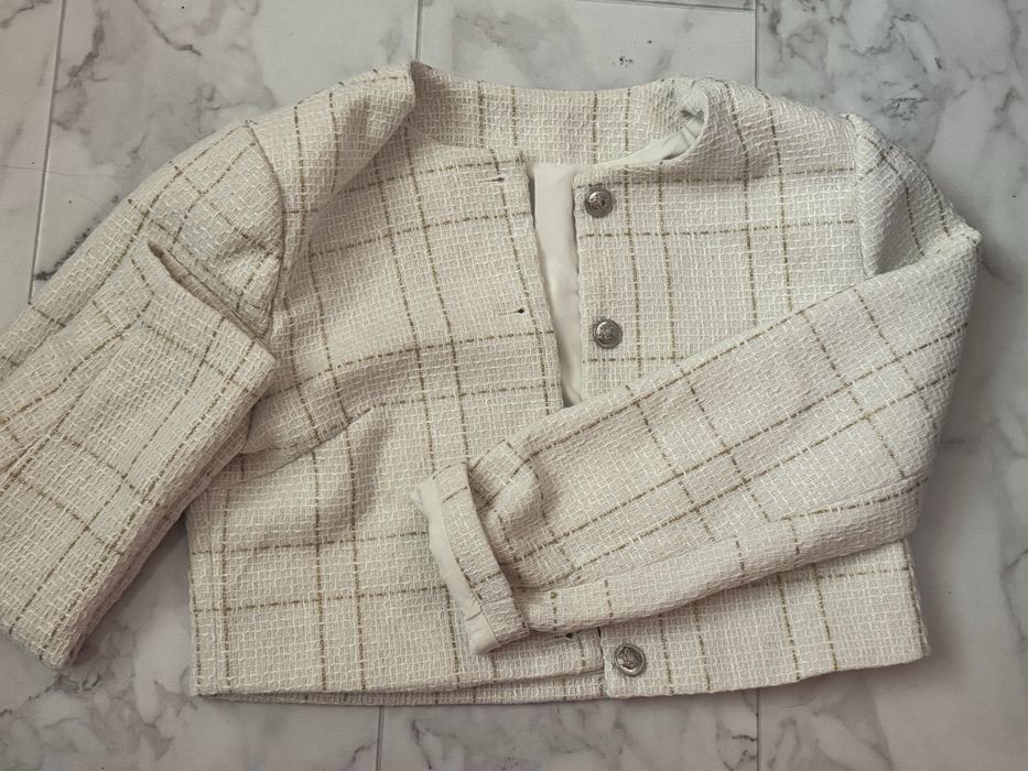 Кокетно сако от букле