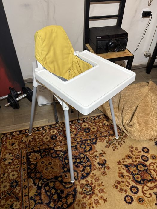 Masa de mancat bebe