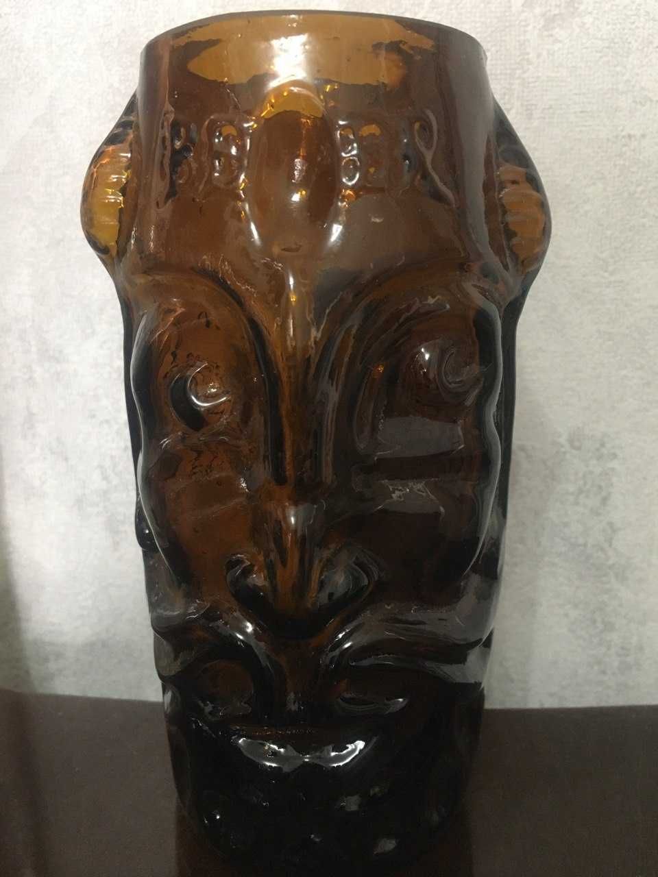 Бокалы, пивные кружки