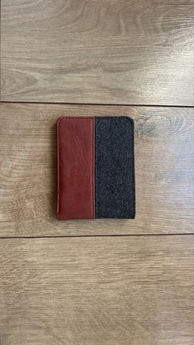 Portofel Inextenso, barbatesc, multiple spatii card, culoare gri-maro