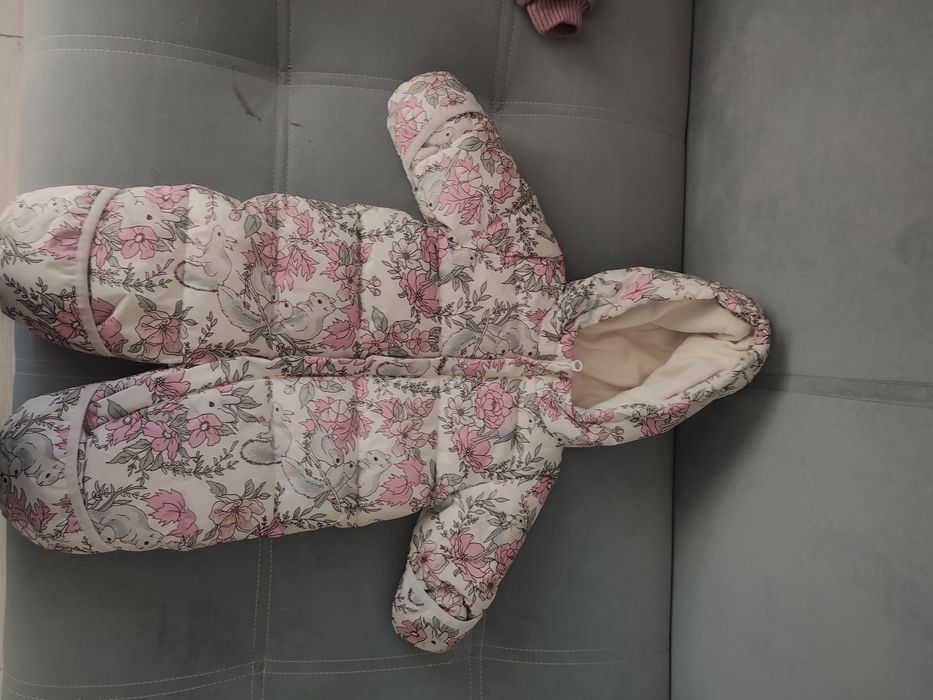 Продам зимний комбинезон, и два осенних