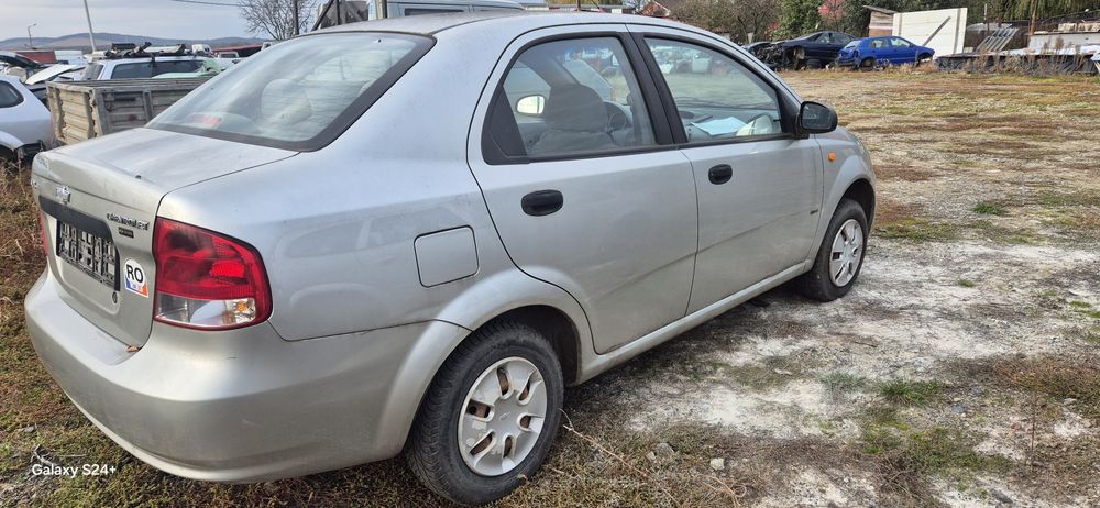 Dezmembram Chevrolet Kalos 1.4 benzina 2005