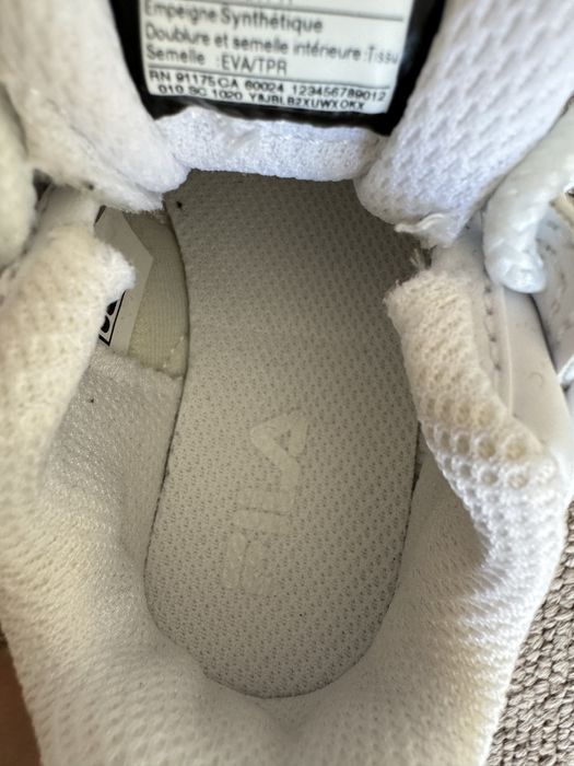 Adidasi Fila Disruptor