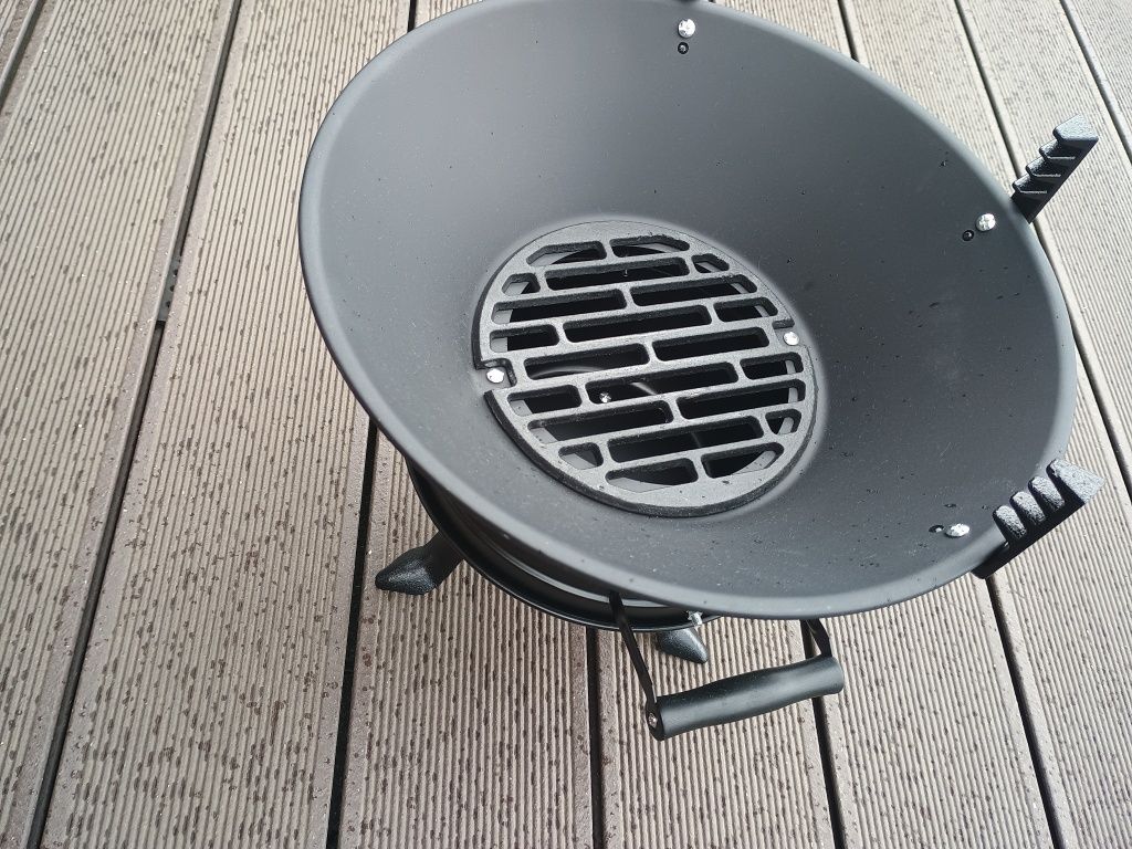 BBQ,Grill oțel cu  placa din  fonta,cărbune -lemn