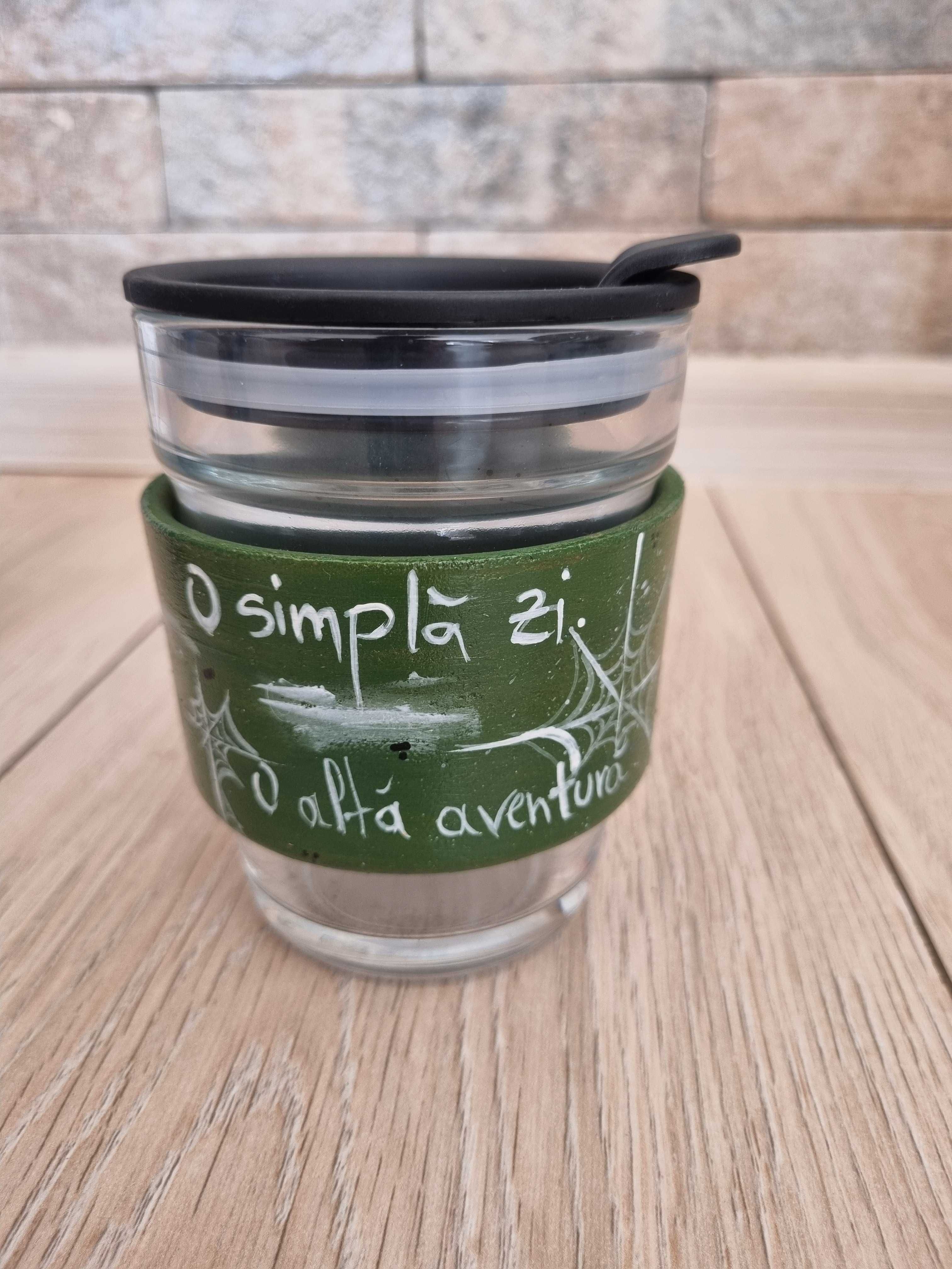 Pahare togo de cafea pictat manual