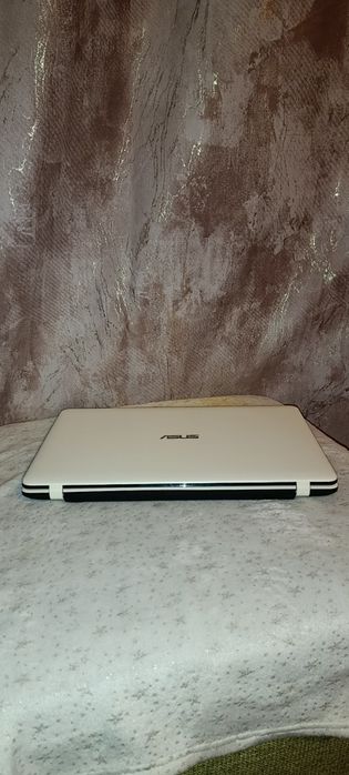 Leptopu asus F751S