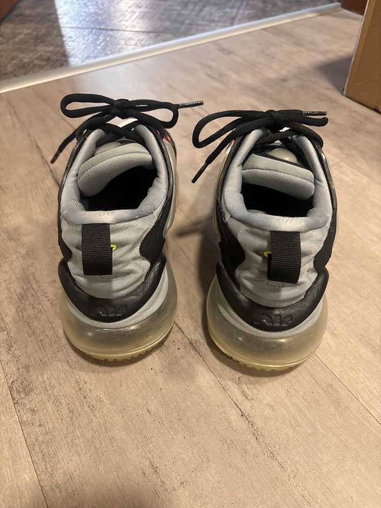 Обувки ,,Nike”( размер 38 )