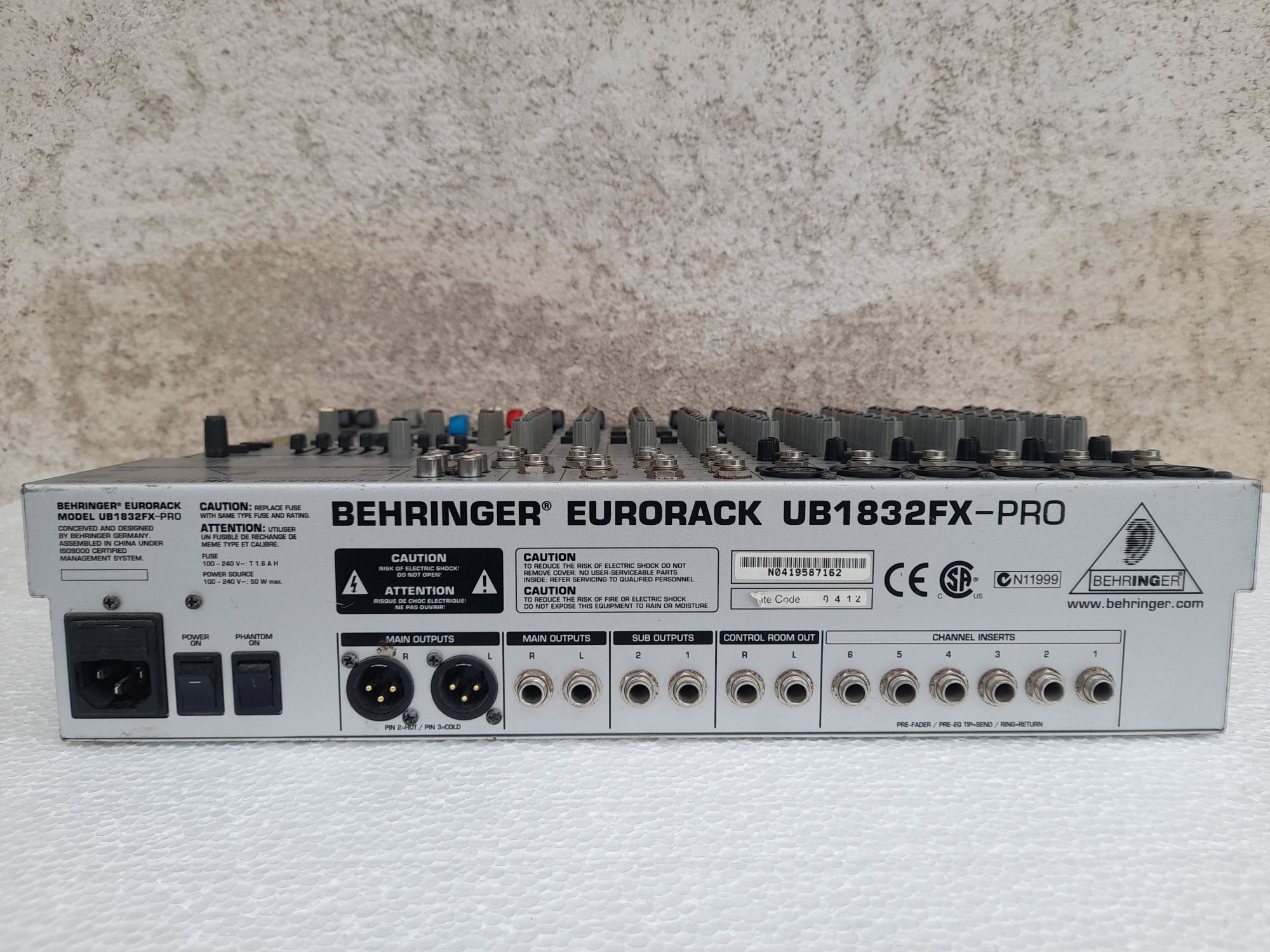 Behringer Eurorack UB1832FX-PRO ( studio / instrumente )