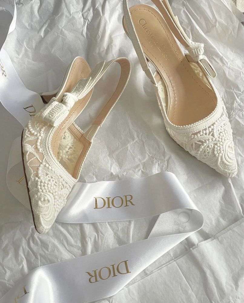 Свадебные туфли под Dior