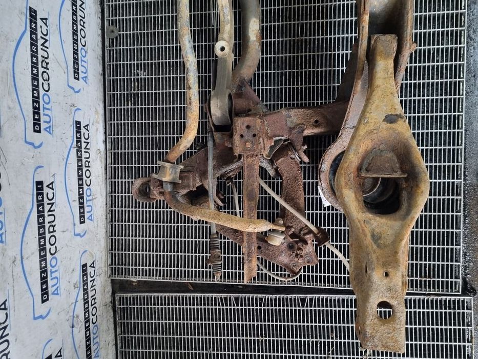 Punte spate Mitsubishi Shogun Pajero 3.2 D 2006 - 2011 SUV 2 Usi (1191) 4x4