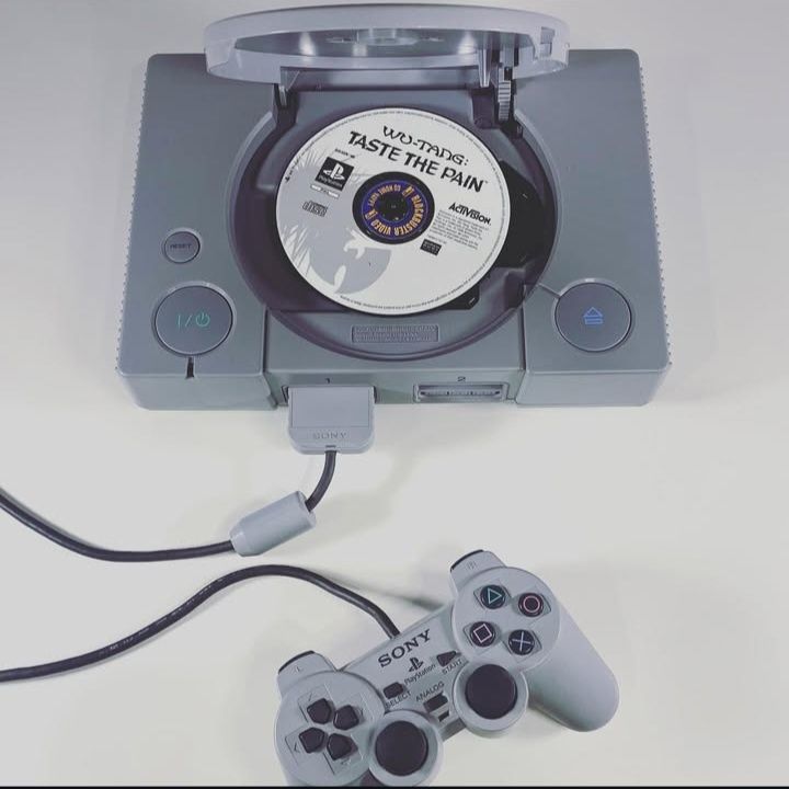 Playstation 1. Уйинлари билан