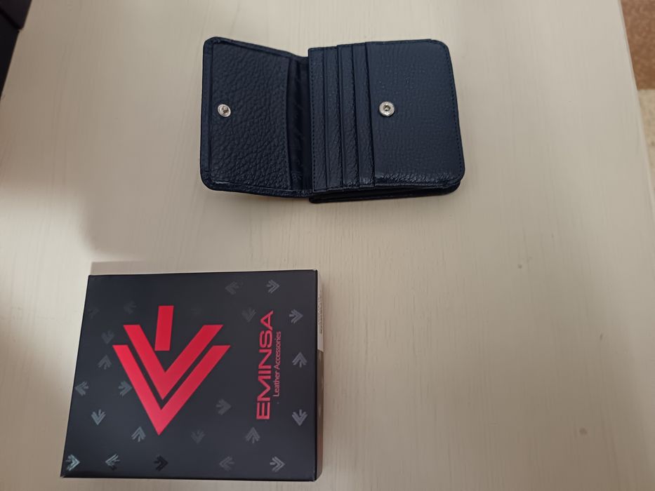 Портмоне сотилади