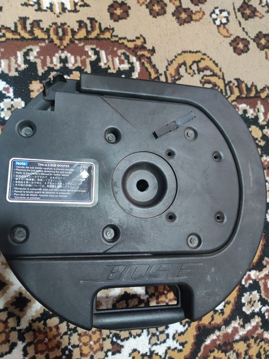 Бас каса за кола BOSE