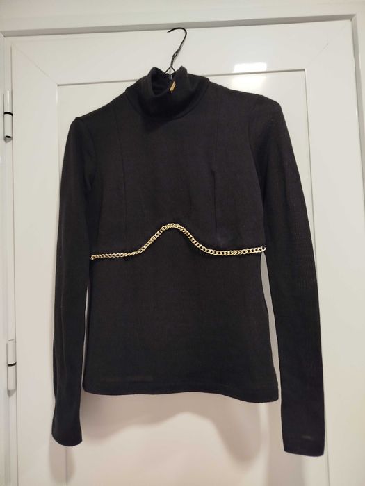 Черна блузка на Alessa