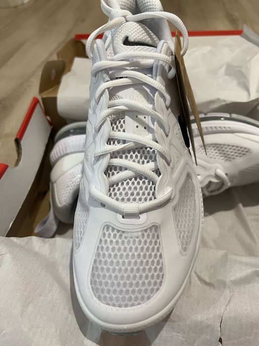 Продавам оригинални маратонки Nike