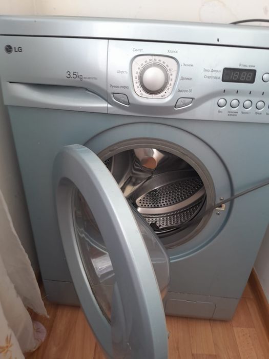 Продам стиральную машину